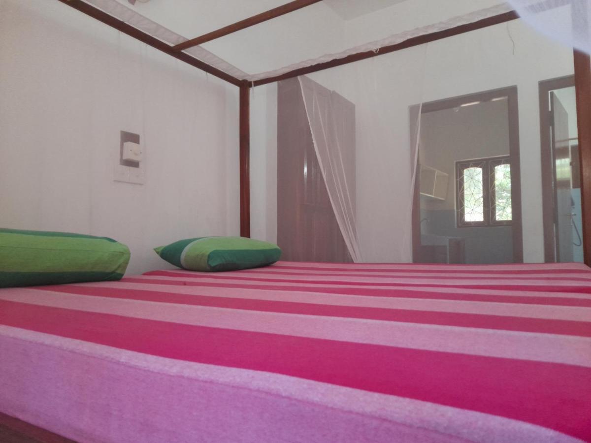 Hotel Santis 希克杜沃 外观 照片